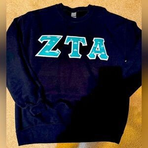 ZTA Zeta Tau Alpha sorority embroidered Sweatshirt Med
Crest on back